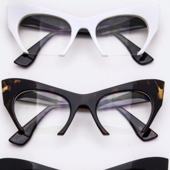 Accessories - White and Black Cat Frames